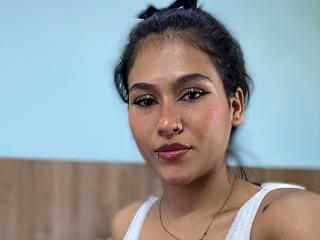 AnnieDarling - Live porn &amp; sex cam - 25032909