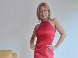 CrystallMilf - Live sex cam - 25035073