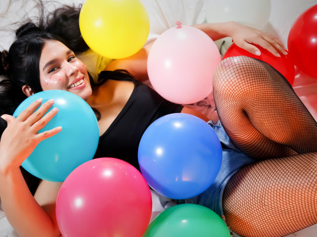 CarolineWill - Live porn &amp; sex cam - 25035953