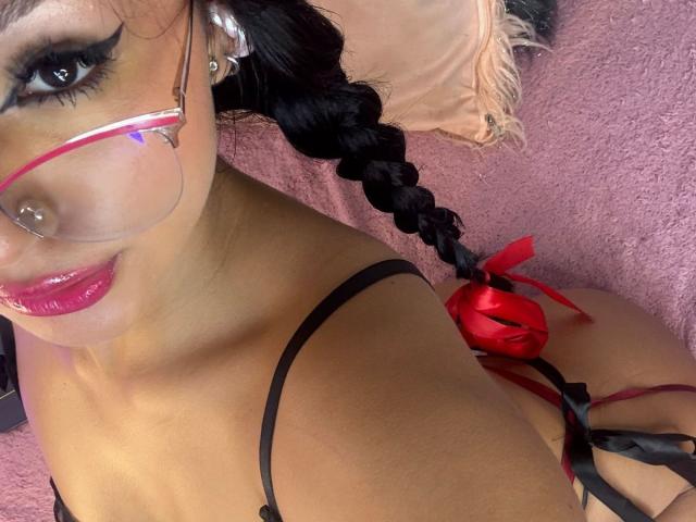 AlessiaFerry - Live porn &amp; sex cam - 25036369