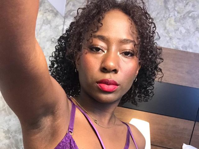 VioletGraice - Live sex cam - 25038569