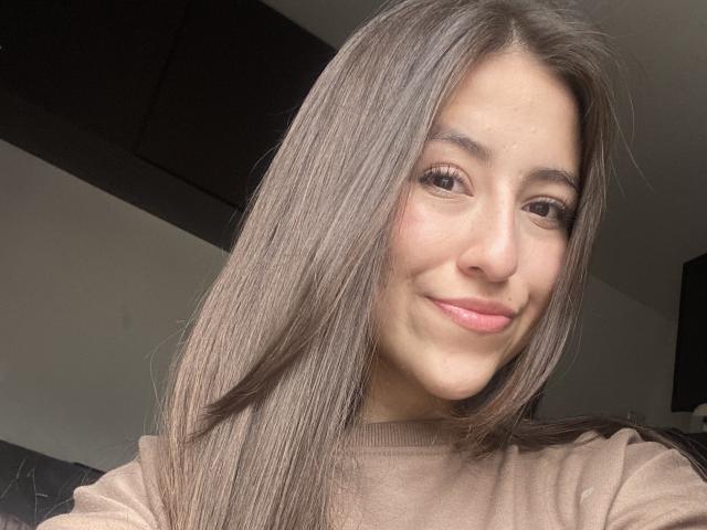 KatiaRogers - Live Sex Cam - 25041809