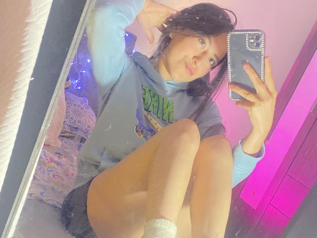 KatiaRogers - Live sex cam - 25041833