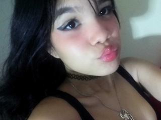 MidnightHarpy - Live sex cam - 25050197