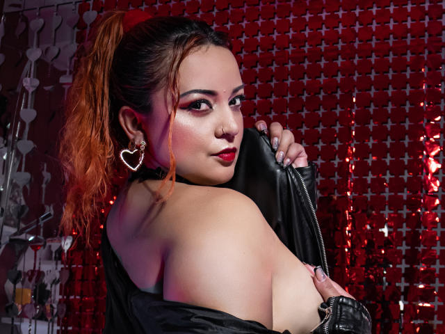 LillyBigAss - Live sex cam - 25050545