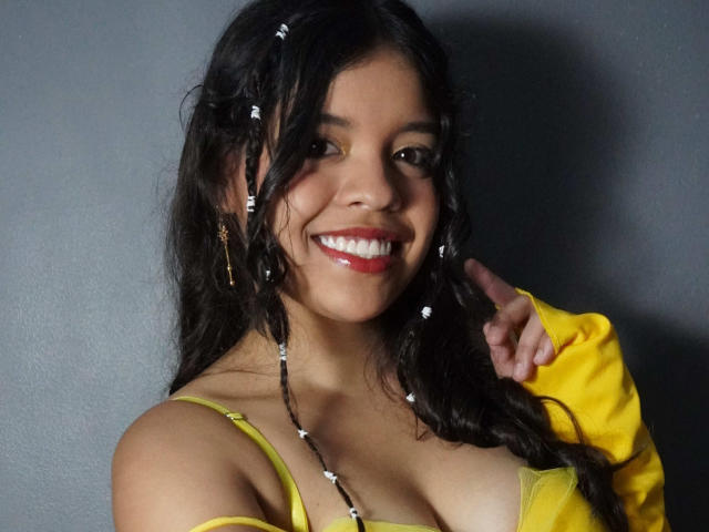 LinaSanttacruz - Live Sex Cam - 25052253