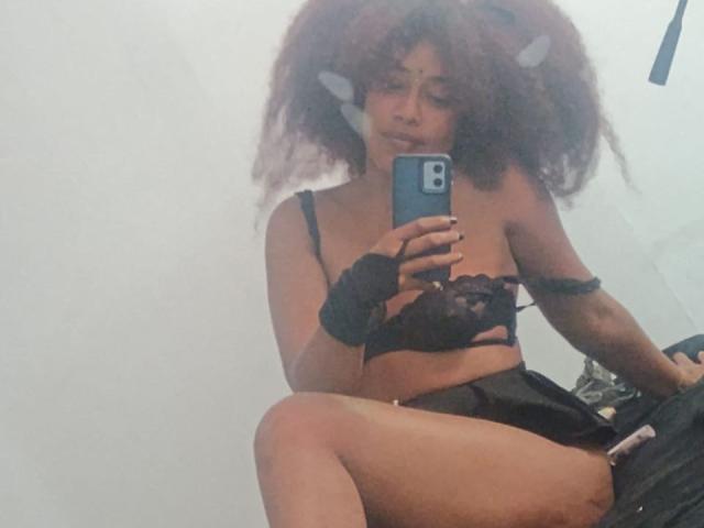 DalilaHeinz - Sexe cam en vivo - 25053073