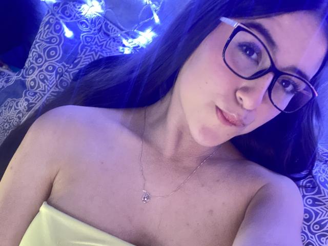 KatiaRogers - Live porn &amp; sex cam - 25053297