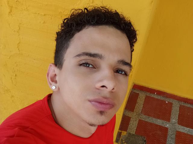 HottLoverGuy69 - Live sexe cam - 25054577