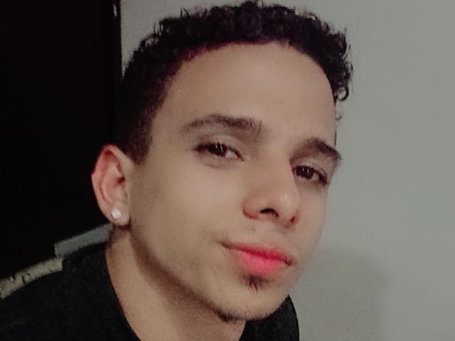 HottLoverGuy69 - Sexe cam en vivo - 25054585