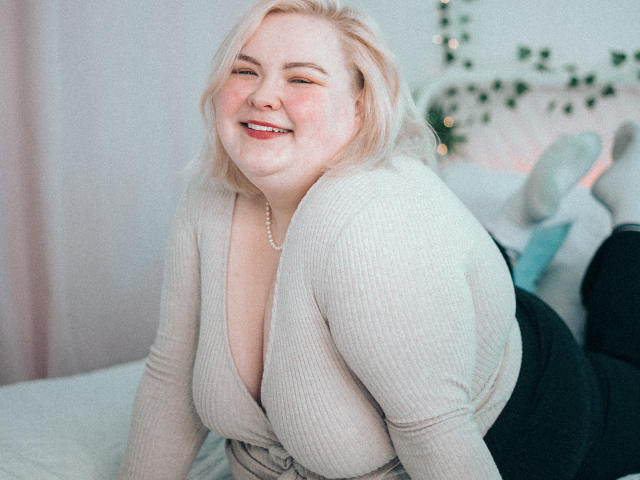 EllaBigBabe - Live sex cam - 25055765