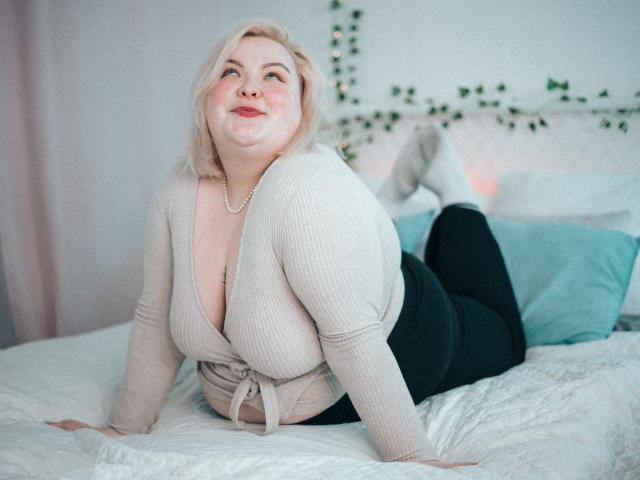 EllaBigBabe - Live sex cam - 25055769