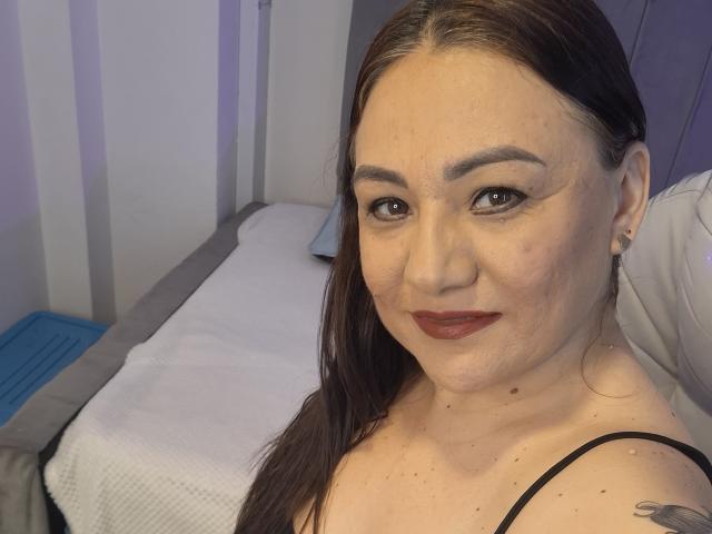 LadyNylonOh - Live Sex Cam - 25062741