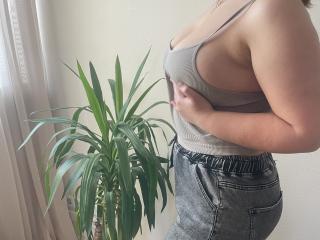Madrinia - Live sex cam - 25063313