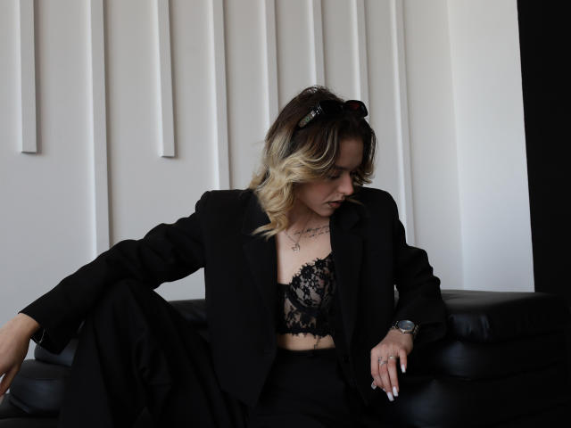 EmelyHailey - Sexe cam en vivo - 25064649