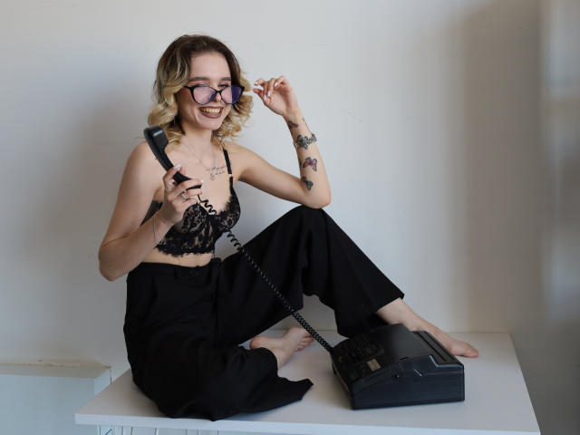 EmelyHailey - Live porn &amp; sex cam - 25064665