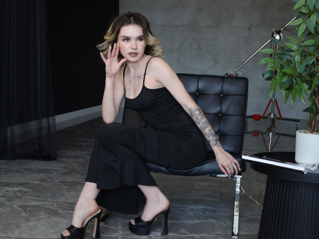 EmelyHailey - Live sexe cam - 25064705