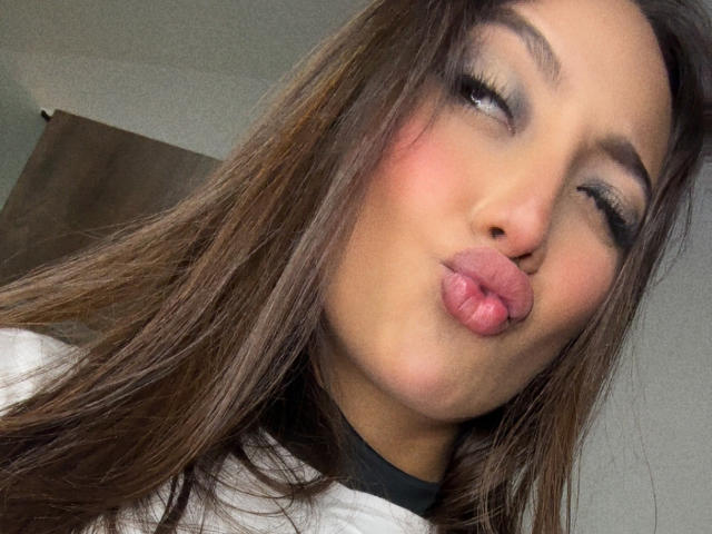 DianaFernandezz - Live porn &amp; sex cam - 25066541