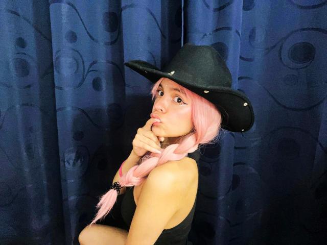 DanesaCronin - Sexe cam en vivo - 25067277