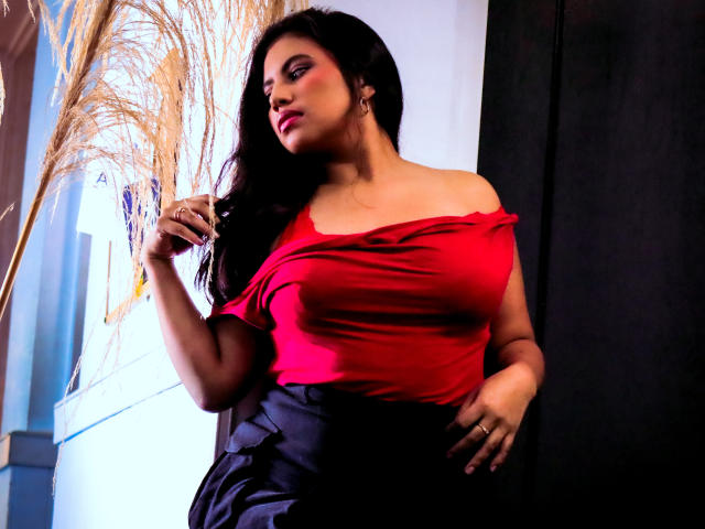 DaphneVilla - Live sex cam - 25072777