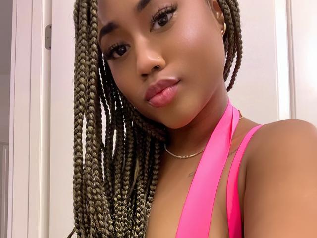 BriannaBrave - Live sex cam - 25076185