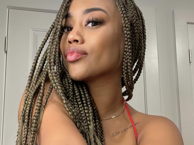 BriannaBrave - Live sex cam - 25076429