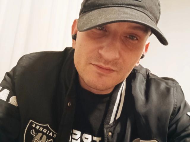 MilfAnaLyzer-hot - Sexe cam en vivo - 25077425