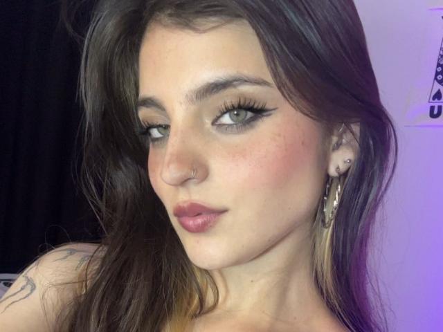 SarahhTanyas - Sexe cam en vivo - 25085445