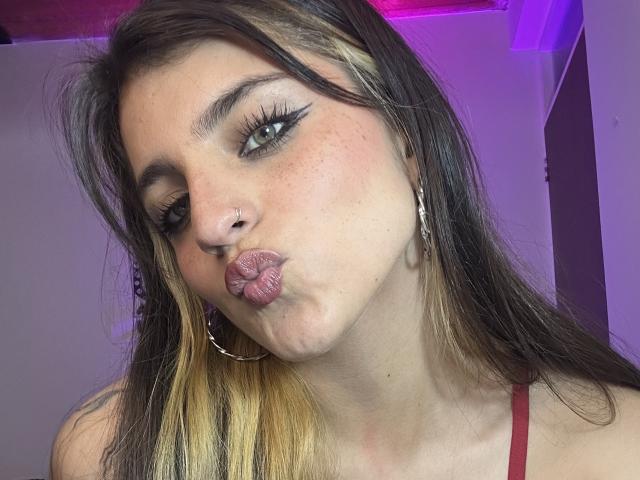 SarahhTanyas - Sexe cam en vivo - 25085453