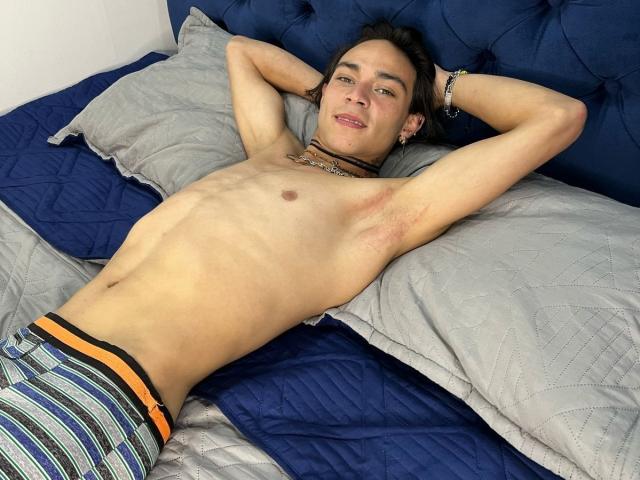 JhonAdrians - Live sex cam - 25086553