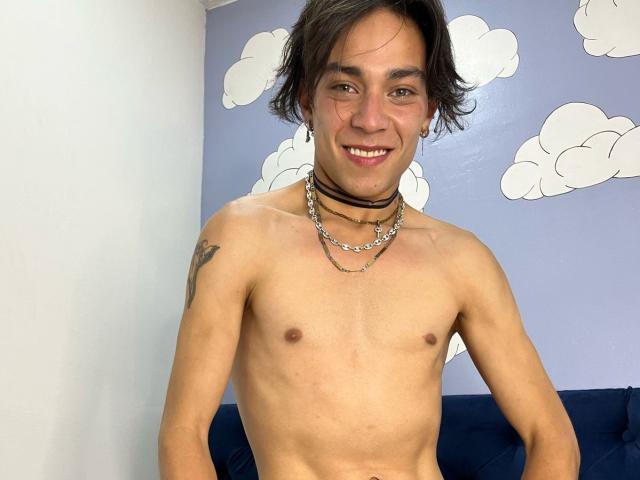 JhonAdrians - Live sex cam - 25086613