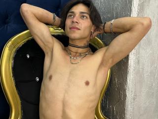 JhonAdrians - Live sex cam - 25086653