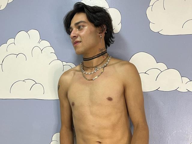 JhonAdrians - Live sexe cam - 25087513