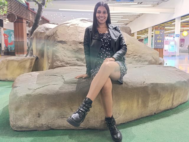 PauletteLoveX - Sexe cam en vivo - 25089957