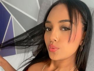 MissCharlotts - Live Sex Cam - 25097905