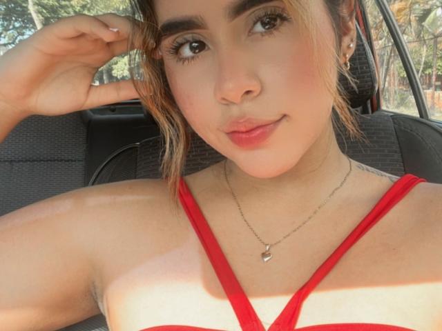 OlivaStellas - Live porn &amp; sex cam - 25098057