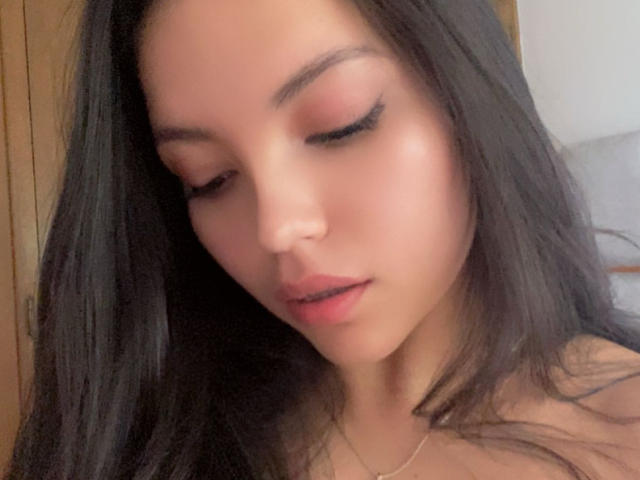 IssaPuasini - Live porn &amp; sex cam - 25098757