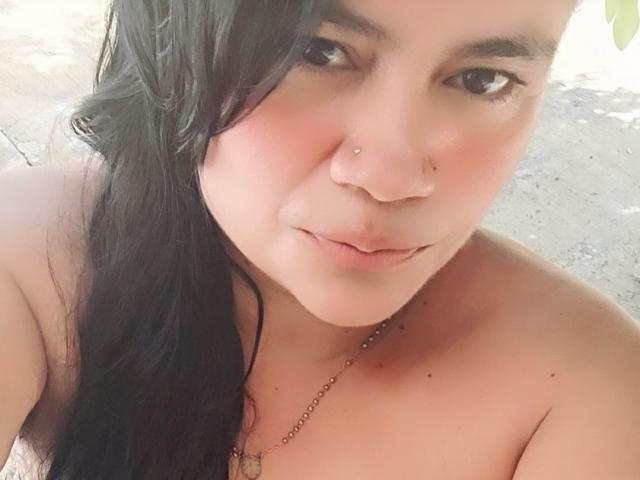 EmmaRossi - Live sexe cam - 25099761