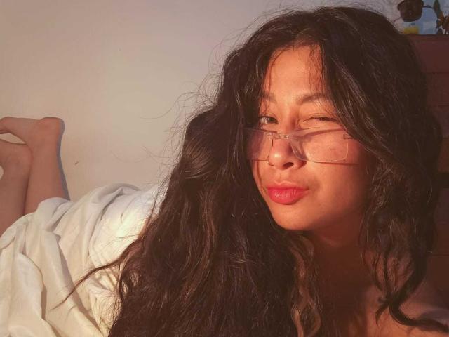 Genesiss - Live porn &amp; sex cam - 25101417