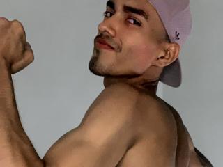 MikaelSunshine - Live sex cam - 25103753