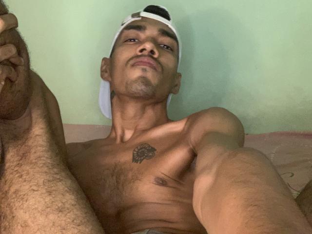 MikaelSunshine - Live Sex Cam - 25103761