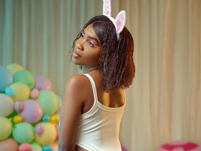 AlanaPatel - Live sex cam - 25107801