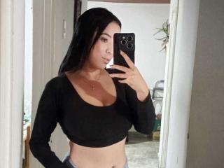 DanielleAdams - Live porn &amp; sex cam - 25110385