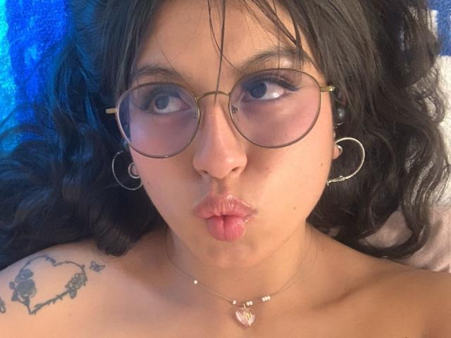 MadyJackson - Live sexe cam - 25112485