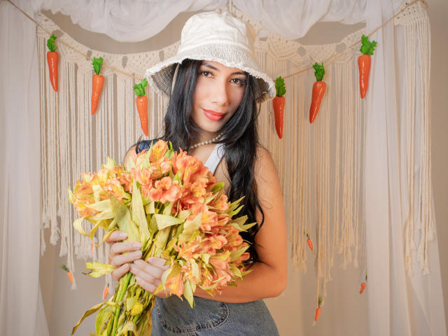 ArianaRogers - Live porn &amp; sex cam - 25113521