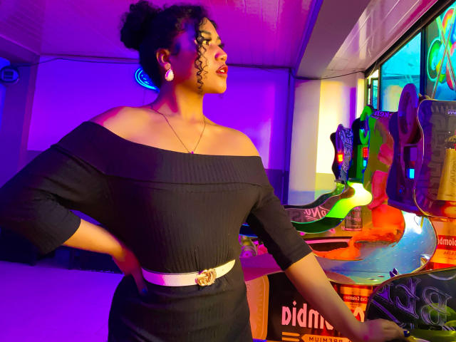 SophieSonyas - ライブポルノ&amp;セックスカム - 25113813