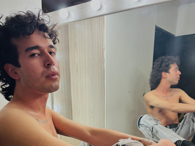 Dereek69 - Live Sex Cam - 25114873