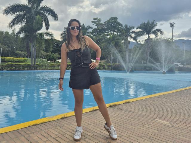 RousseMelinda - Live porn &amp; sex cam - 25120741