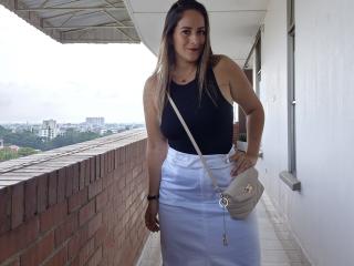RousseMelinda - Live porn &amp; sex cam - 25121089