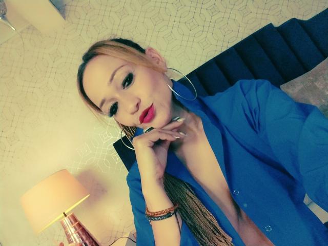 AgathaStone - Live sex cam - 25121961